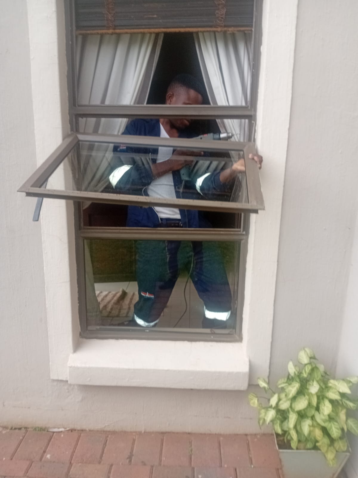 Aluminium window maintenance Pretoria East — We Fix Doors Gauteng