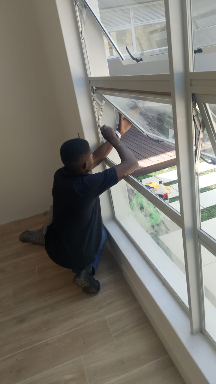Aluminium window repairs Sandton — We Fix Doors Gauteng