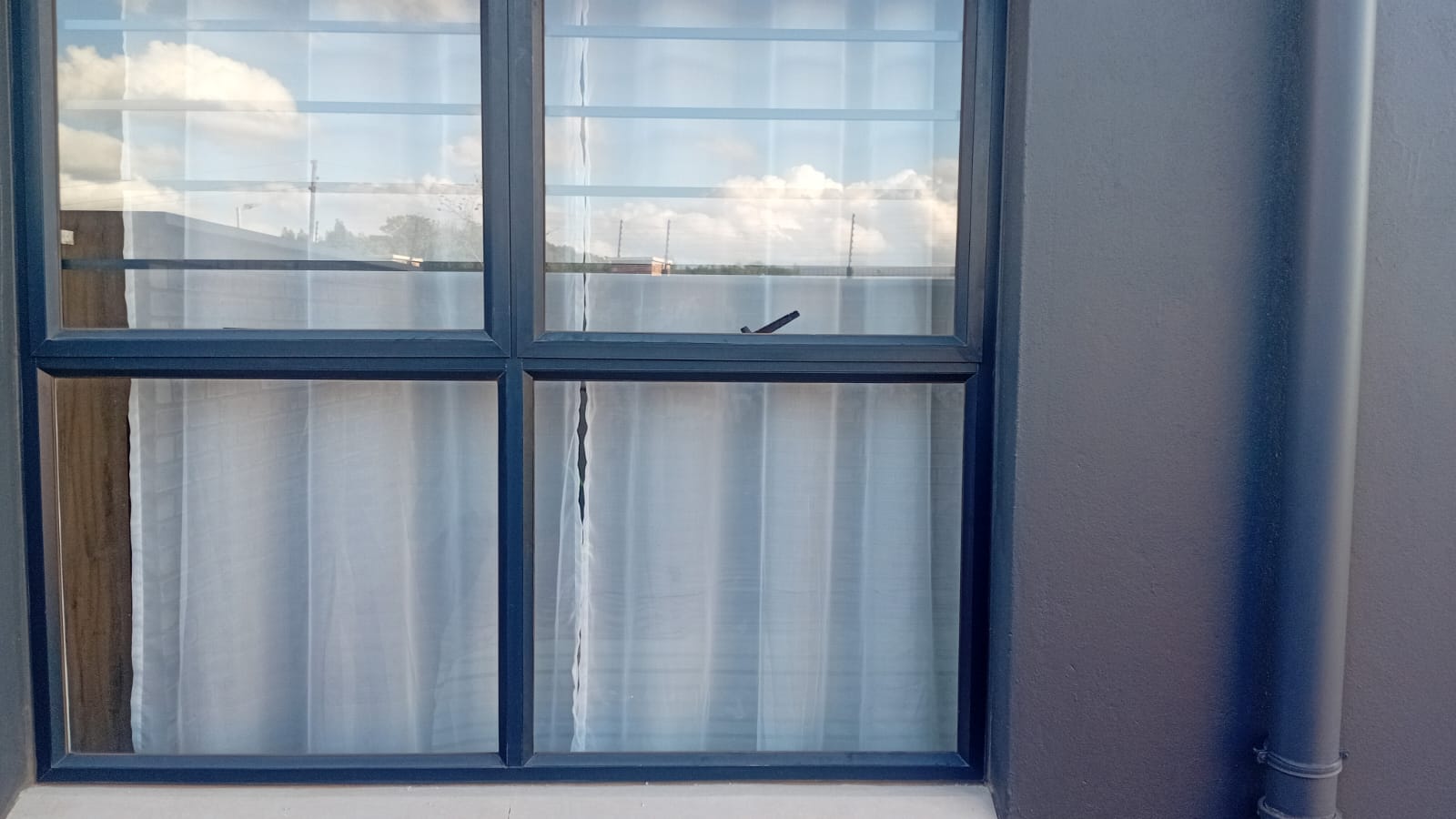 Window glass replaced same day — Gauteng by Trideniel